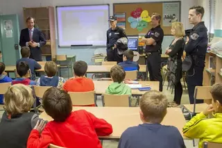 Los agentes tutores han ofrecido formación este curso a 5.860 alumnos de Boadilla