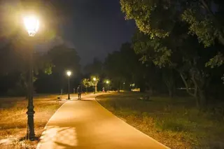 El paseo del Arroyo de la Fresneda cuenta con 64 nuevas luminarias tipo LED