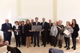 La revista de los mayores de Boadilla cumple 10 años designando como padrino al periodista Víctor Arribas