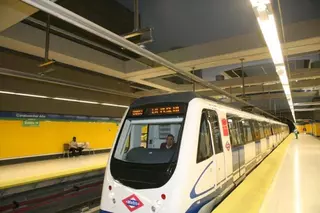 Metro y Metro Ligero modifica sus horarios por la celebración de la Nochebuena y Navidad