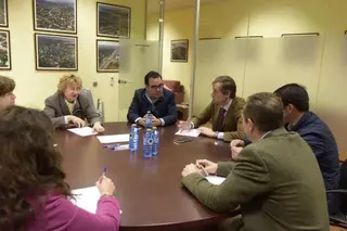 El Ayuntamiento renovará toda la iluminación de Montepríncipe y realizará otras mejoras en la urbanización