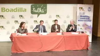 El capitán del Atlético de Madrid, Gabi, inaugura las charlas a escolares que Boadilla promueve contra el acoso