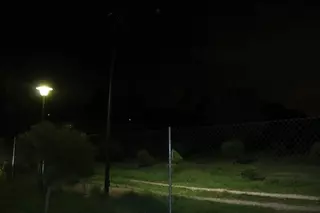 El Ayuntamiento ilumina los accesos a las zonas verdes de las urbanizaciones interiores de Bonanza