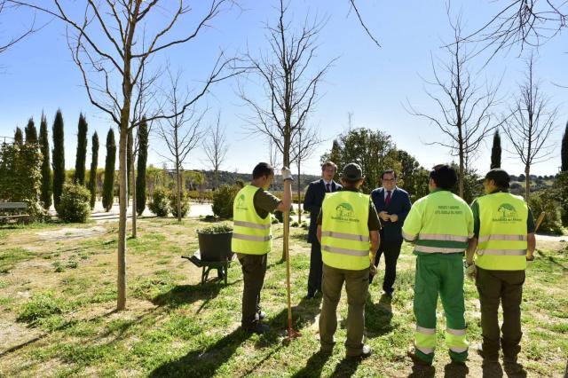 El nuevo contrato de mantenimiento de zonas verdes destina un cupo del 14% de la plantilla a personas con discapacidad