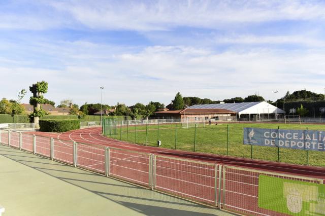 El colegio Virgen de Europa cede gratuitamente su pista de atletismo al Ayuntamiento de Boadilla