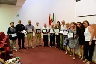 El Ayuntamiento reconoce la labor solidaria de 40 voluntarios de los proyectos sociales