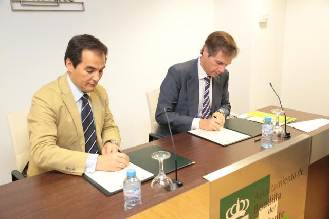 La Guardia Civil podrá usar coches de la Policía Local para atender los casos de violencia de género