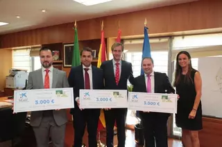 Caixabank de Boadilla dona 9.000 euros a tres proyectos de acción social municipales