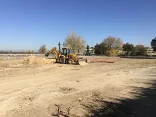 Obras de remodelación en la capilla y el acceso al cementerio municipal de Boadilla