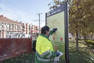 El servicio de limpieza ha eliminado más de 7.000 pintadas vandálicas en el último año