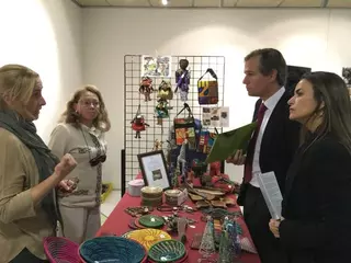 La Feria de Asociaciones de Acción Social refleja la intensa actividad de voluntariado de Boadilla