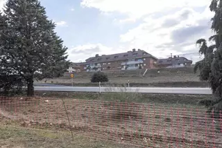 Comienzan las obras para la instalación de una pantalla acústica en la M-513 a la altura de Olivar de Mirabal en Boadilla