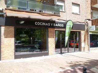 Hermanos Blanco inaugura su exposición de cocinas y baños
