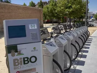Entra en funcionamiento BIBO BiciBoadilla, el nuevo servicio municipal de préstamo de bicicletas eléctricas