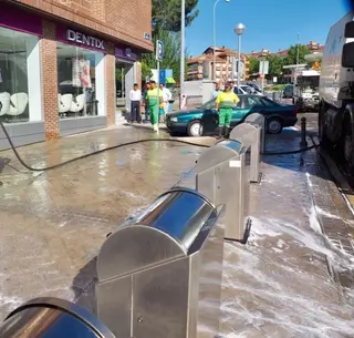 Comienzan las limpiezas especiales de verano en distintas zonas del municipio