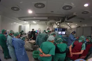 Cardiólogos del Puerta de Hierro reemplazan por primera vez en España una válvula tricúspide con éxito