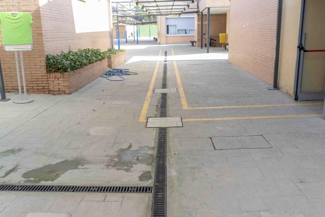El Ayuntamiento realiza obras de mejora en el CEIP Federico García Lorca