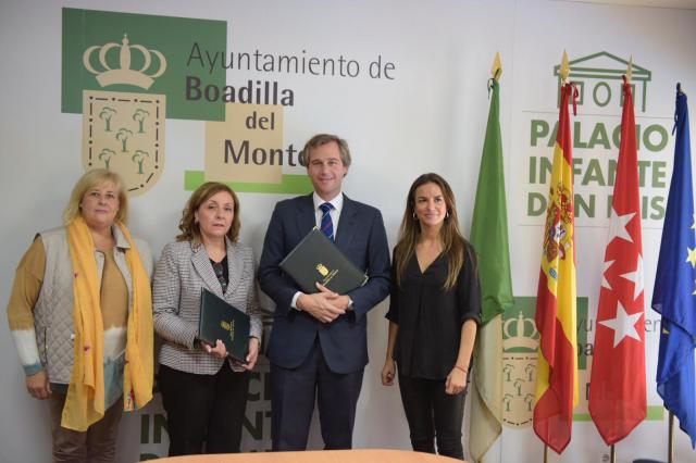 Alumnos de Educación Especial de la Fundación Gil Gayarre realizarán prácticas laborales en el Ayuntamiento
