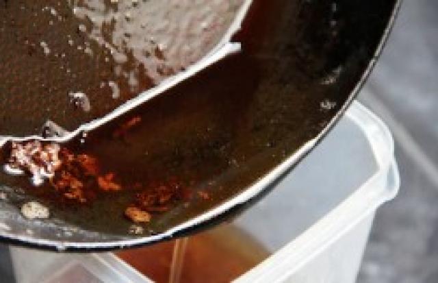 Ciudadanos Boadilla promueve medidas para fomentar el reciclaje de aceites usados y disminuir el uso de plásticos