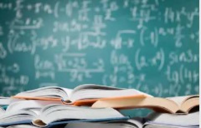 VOX propone ampliar las ayudas de libros a los alumnos de Bachillerato y FP para el próximo curso