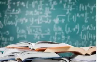 VOX propone ampliar las ayudas de libros a los alumnos de Bachillerato y FP para el próximo curso