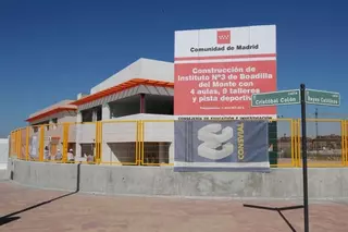 Rollán visita las obras del nuevo instituo bilingüe Isabel la Católica de Boadilla