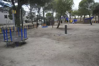 Más de 1.000 metros cuadrados en el nuevo parque infantil en la urbanización Las Lomas