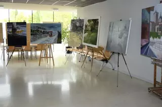 Treinta y siete pintores participaron ayer en el XXIV Certamen de Pintura Rápida de Boadilla