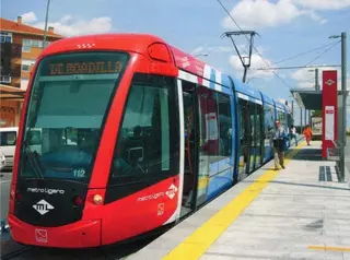 El PP de Boadilla pide a la Consejería de Transportes crear un billete de Metro Ligero urbano de precio reducido