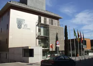 Vox presenta una moción en la que solicita la supresión de los asesores del Partido Popular