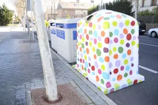 Contenedores de diseño para promover el reciclaje de vidrio en Boadilla