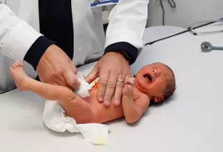 La Comunidad desarrolla un programa para que el Hospital cite al recién nacido con su Centro de Salud antes del alta hospitalaria