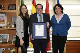 Aenor renueva la concesión del certificado de calidad a todos los servicios municipales