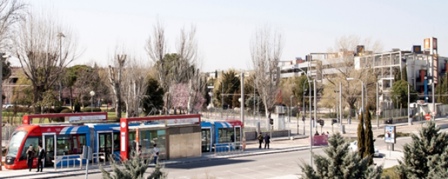Los usuarios de Metro Ligero puntúan el servicio con un 8,1, según una encuesta de satisfacción