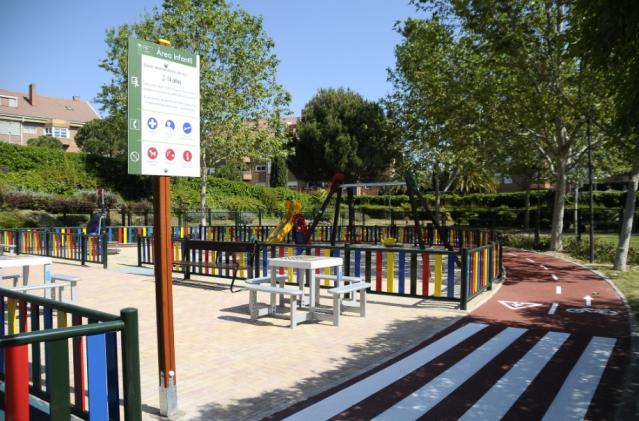 Finalizan las obras de mejora y acondicionamiento del parque de Severo Ochoa