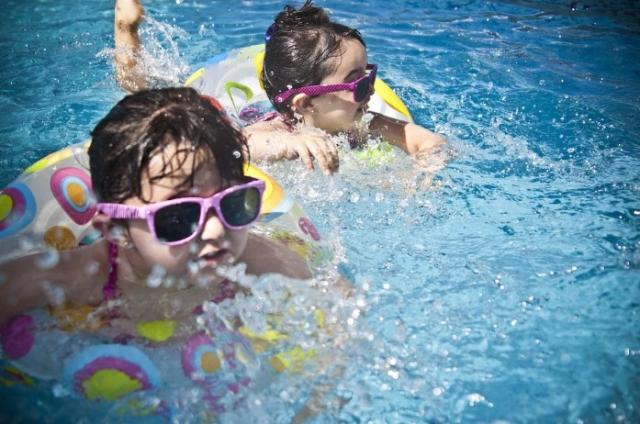 Las comunidades de propietarios serán las responsables de la apertura o cierre de sus piscinas