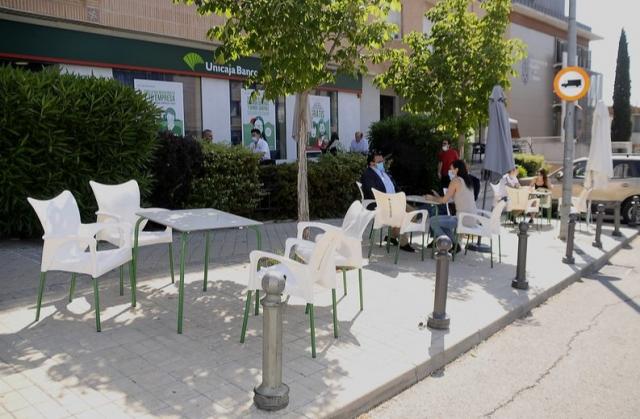 El Ayuntamiento permite a los hosteleros de forma excepcional ampliar sus terrazas