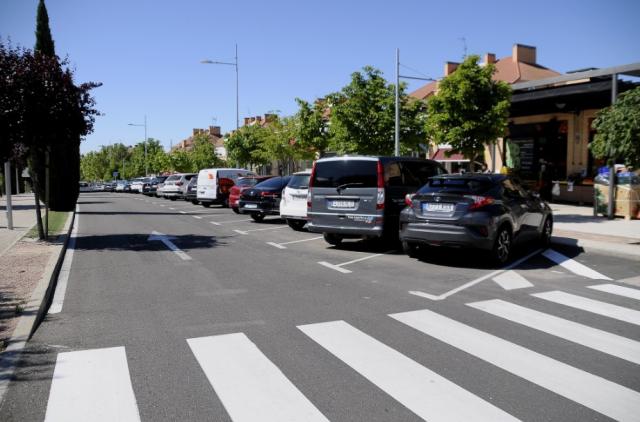 Finaliza la ejecución del aparcamiento en batería en Isabel de Farnesio
