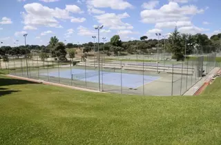 El Ayuntamiento subvenciona 400 plazas para empadronados en el campamento de verano del Club Las Encinas