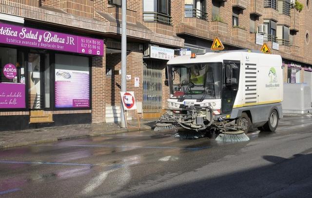 Boadilla adelanta este año las limpiezas especiales de verano como prevención frente al COVID