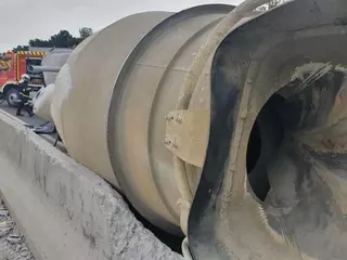 Vuelca una hormigonera en la M-513 a la altura de Boadilla