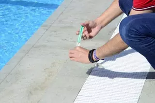 El Ayuntamiento realiza la campaña anual de vigilancia y control sanitario de las piscinas