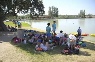 Boadilla subvenciona 60 plazas en la colonia deportiva del Club Las Encinas