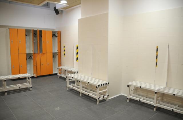 La piscina cubierta municipal reabre sus puertas con restricciones de prevención frente al coronavirus