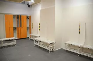 La piscina cubierta municipal reabre sus puertas con restricciones de prevención frente al coronavirus