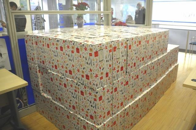El Ayuntamiento entrega 231 lotes navideños a las familias más vulnerables de Boadilla