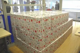 El Ayuntamiento entrega 231 lotes navideños a las familias más vulnerables de Boadilla