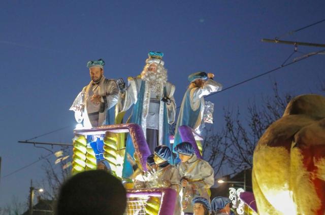 Más de 20.000 vecinos disfrutarán mañana de la Autocabalgata de Reyes organizada en Boadilla