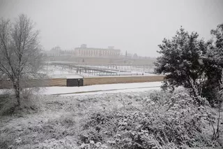 El Ayuntamiento pide a los vecinos que permanezcan en sus casas y traslada recomendaciones para afrontar la nevada