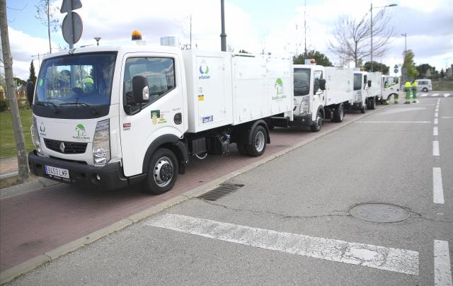 El servicio de limpieza incorpora cuatro nuevos camiones para trabajar en los nuevos desarrollos
